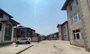 OYO 81382 Penthouse Villa